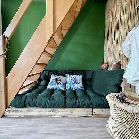 Nuit Dans La Jungle - Love Room Souppes-sur-Loing Exterior foto