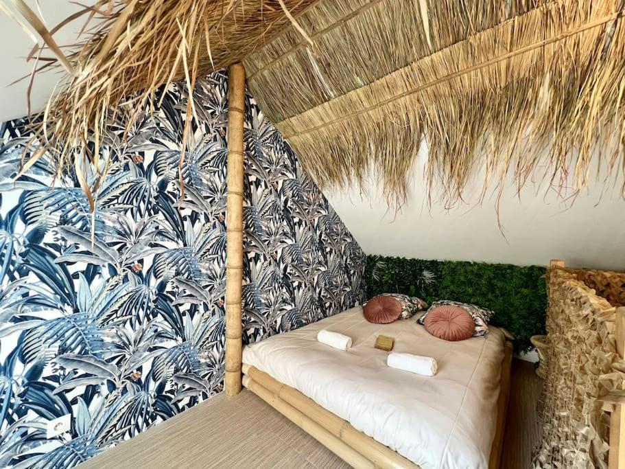 Nuit Dans La Jungle - Love Room Souppes-sur-Loing Exterior foto