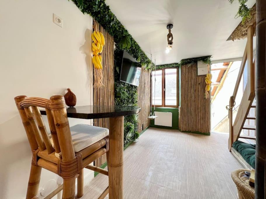 Nuit Dans La Jungle - Love Room Souppes-sur-Loing Exterior foto